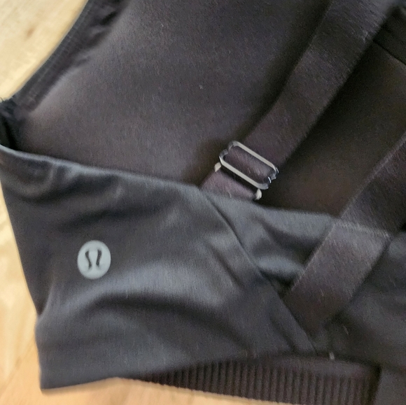 Lululemon front zipper sports bra - Picture 3 of 4